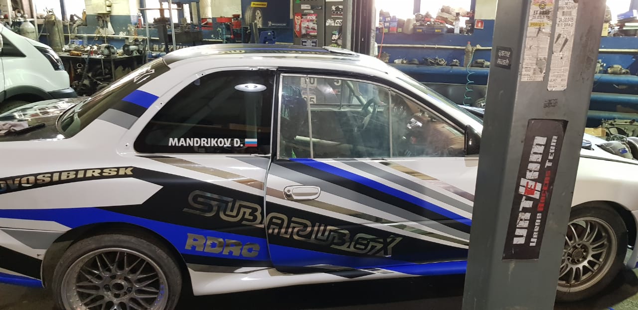 Оклейка винилом Subaru Impreza